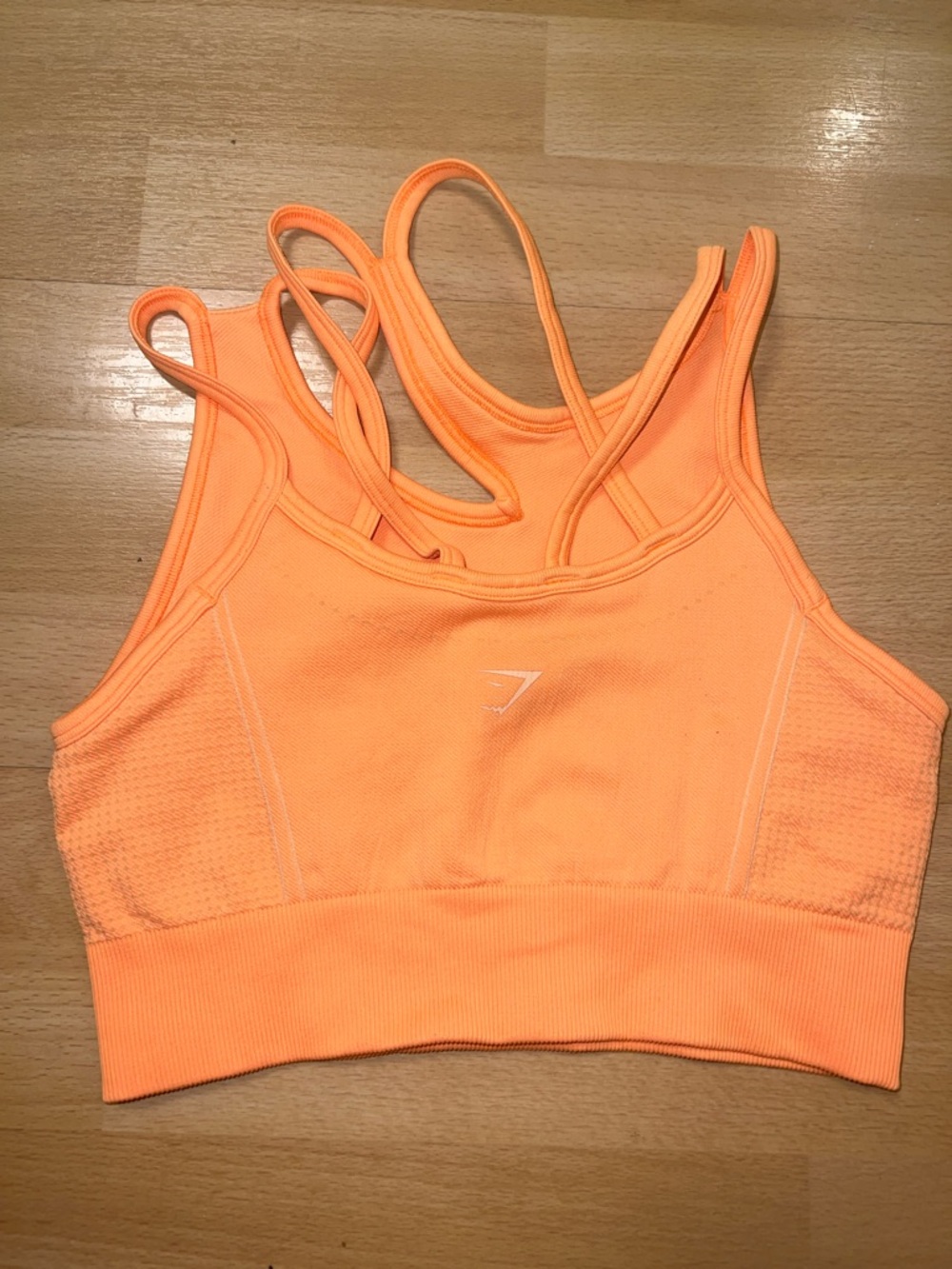 GYMSHARK Neon Orange Seamless Crop Bra and High-Waist Bike Shorts - Picture 3 of 6